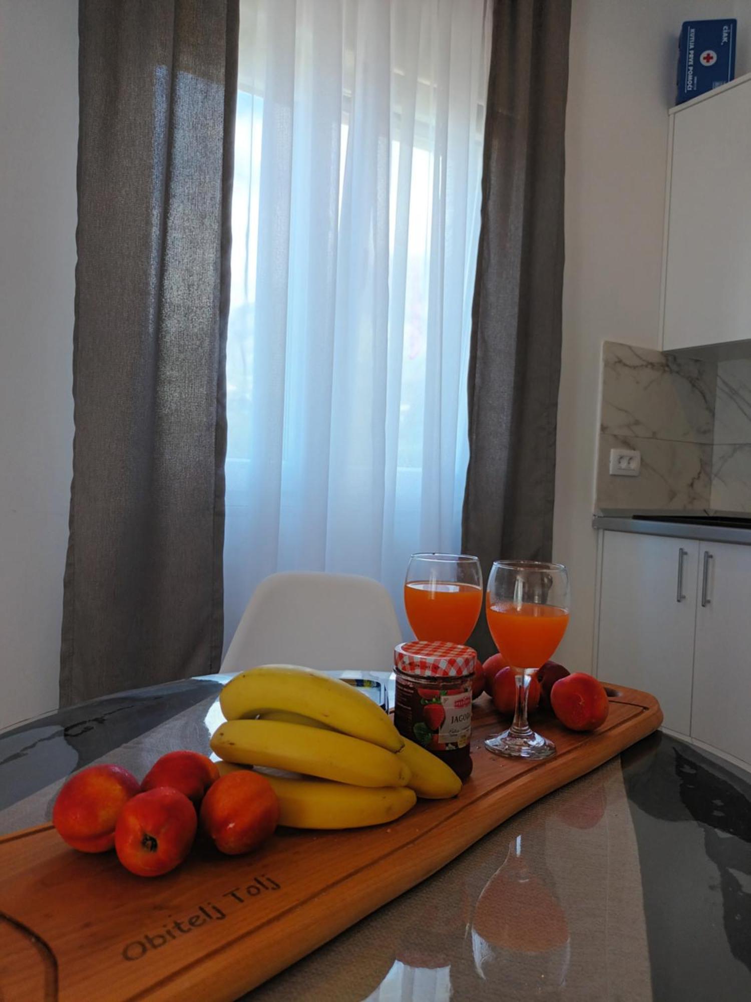 Luxury L&f Apartment