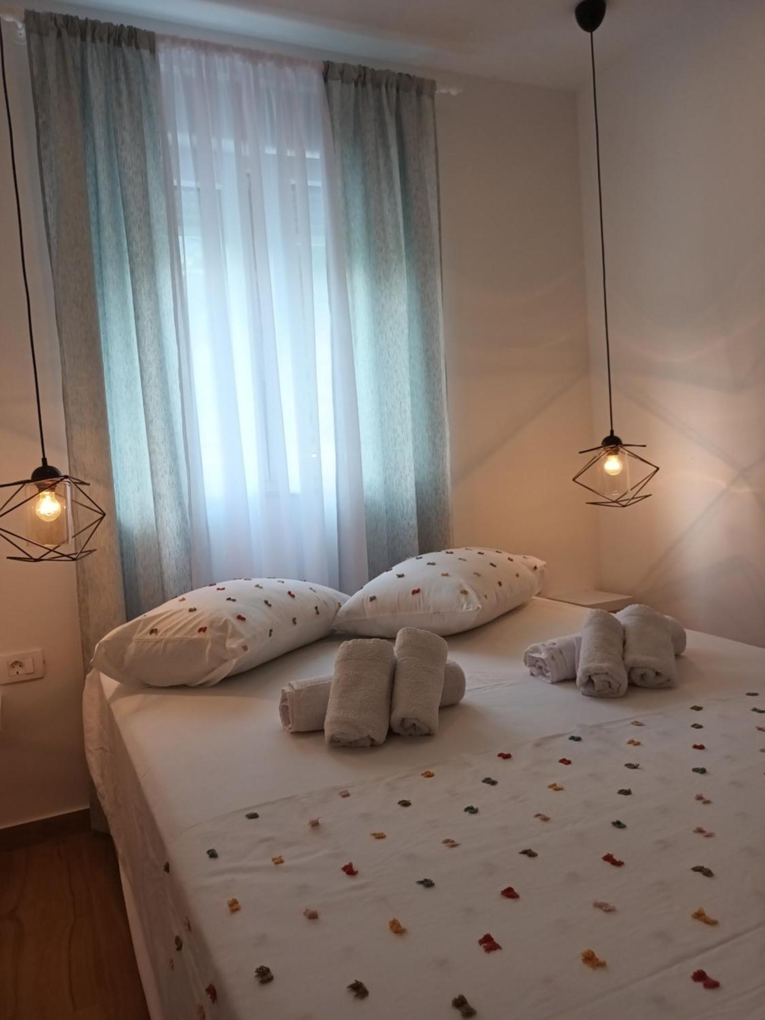 Luxury L&f Makarska