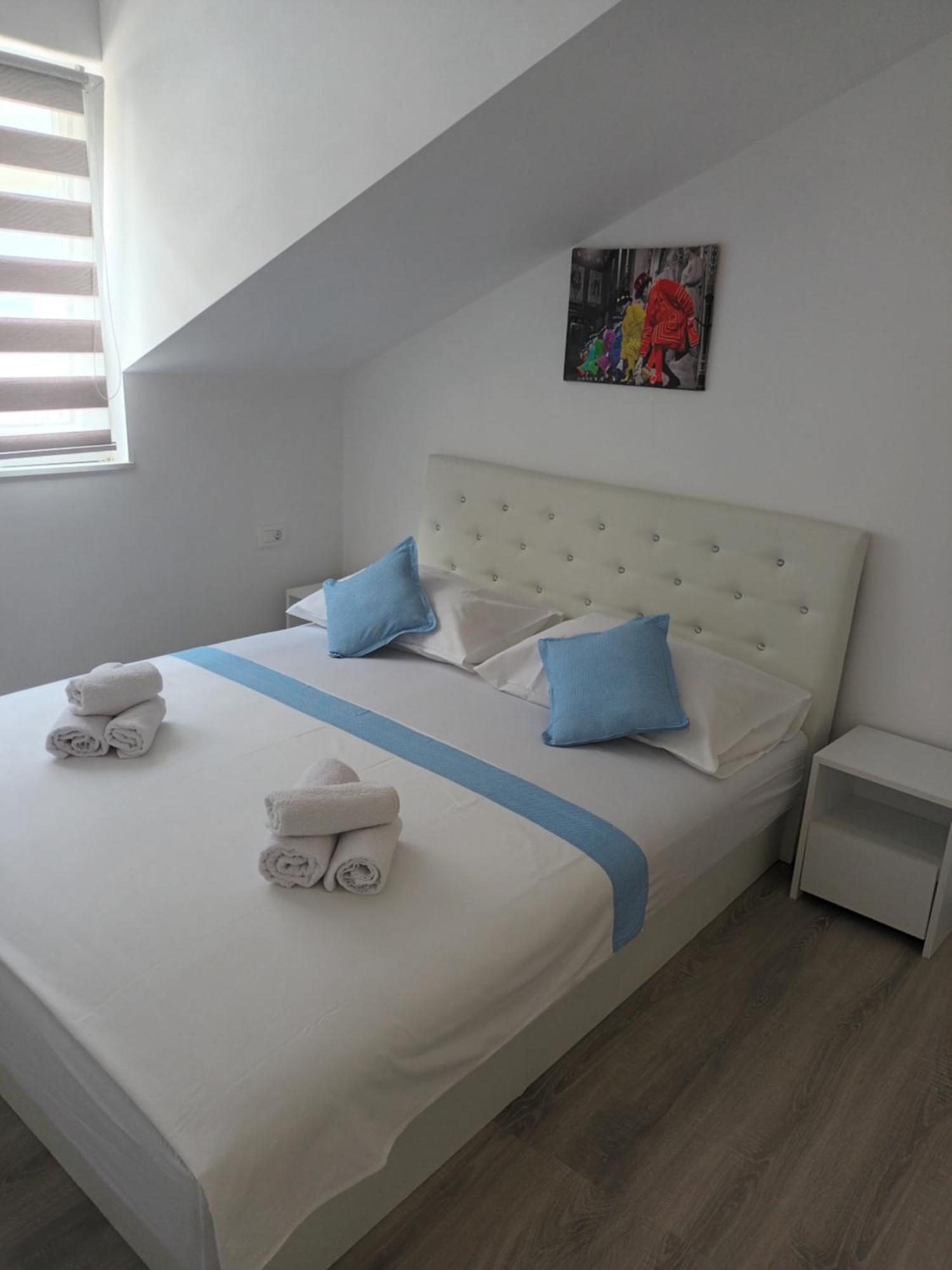 Luxury L&f Makarska